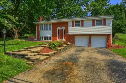 Exterior - 9014 Willoughby Rd, Pittsburgh, PA 15237 photo 6 of 14