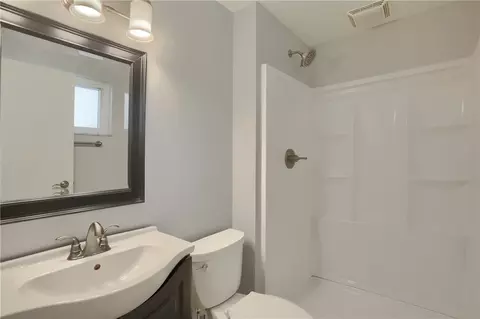 Bath - 9014 Willoughby Rd, Pittsburgh, PA 15237 photo 1 of 4