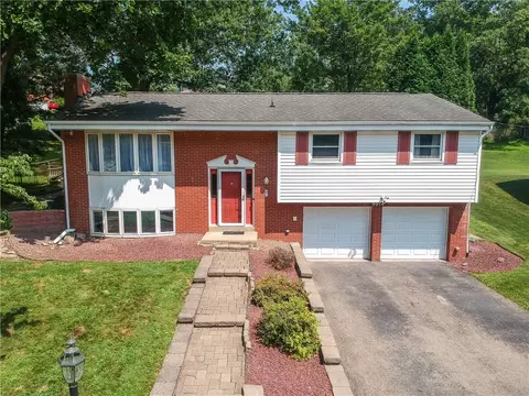 Exterior - 9014 Willoughby Rd, Pittsburgh, PA 15237 photo 4 of 14