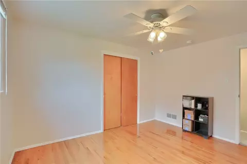 Bedroom - 9014 Willoughby Rd, Pittsburgh, PA 15237 photo 5 of 8