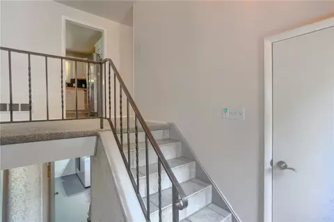 Entry Way - 9014 Willoughby Rd, Pittsburgh, PA 15237 photo 1 of 3