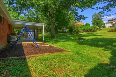 Exterior - 9014 Willoughby Rd, Pittsburgh, PA 15237 photo 8 of 14