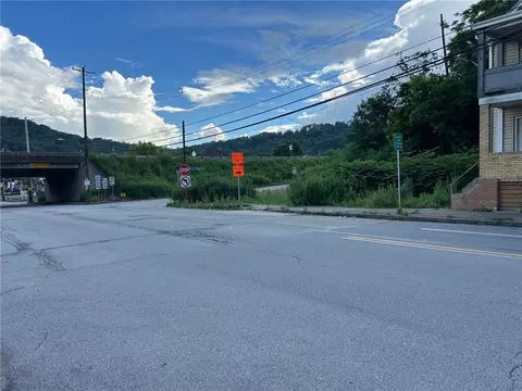 315 Patton St, Wilmerding, PA 15148