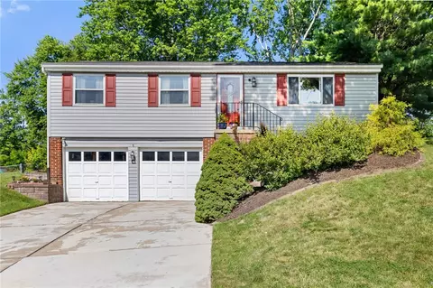 213 Glenmore Dr, Coraopolis, PA 15108
