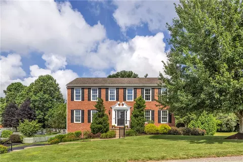 900 Castlegate Cir, Greensburg, PA 15601