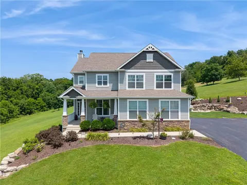 2250 Bella Terra Ln, Latrobe, PA 15650