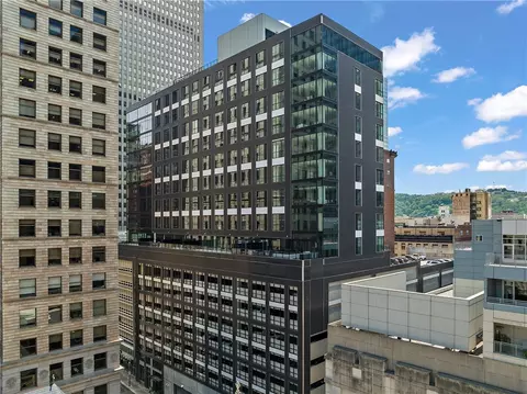 350 Oliver Ave #901, Pittsburgh, PA 15222