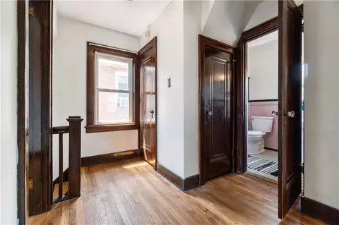 Entry Way - 920 Yetta Ave, Pittsburgh, PA 15212 photo 4 of 4