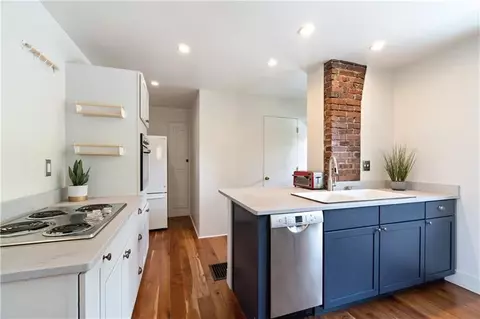 Kitchen - 920 Yetta Ave, Pittsburgh, PA 15212 photo 2 of 3