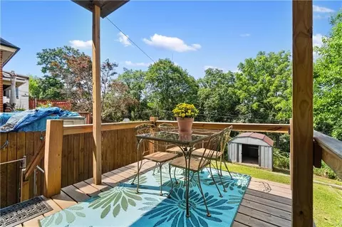 Exterior - 920 Yetta Ave, Pittsburgh, PA 15212 photo 3 of 5