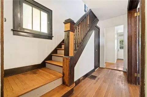 Entry Way - 920 Yetta Ave, Pittsburgh, PA 15212 photo 1 of 4