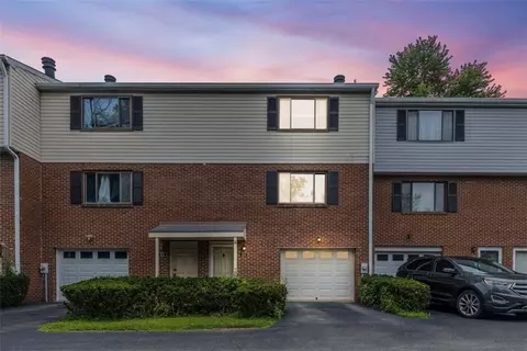 104 Countryside Dr, Mckees Rocks, PA 15136