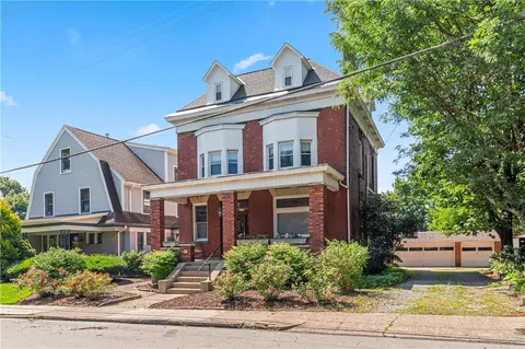6118 Jackson St, Pittsburgh, PA 15206