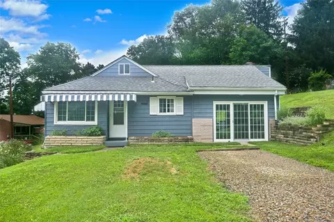 4769 Millstream Ct, Murrysville, PA 15668