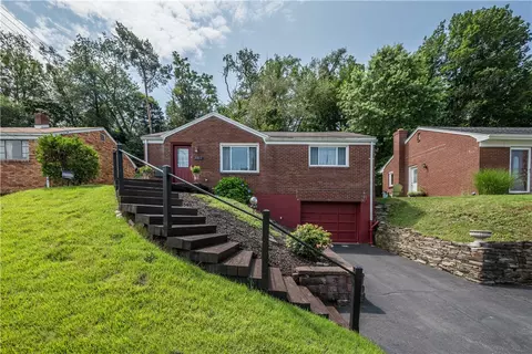 3917 Middleboro Rd, Pittsburgh, PA 15234
