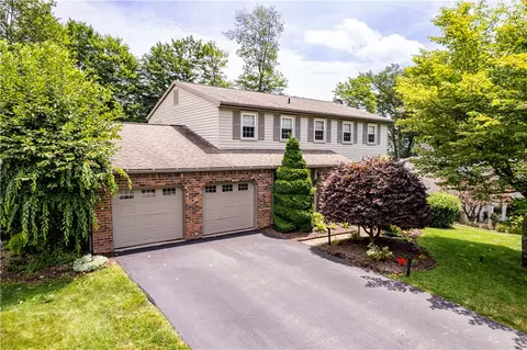 612 Westchester Dr, Greensburg, PA 15601