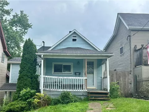 470 Broad St, Washington, PA 15301