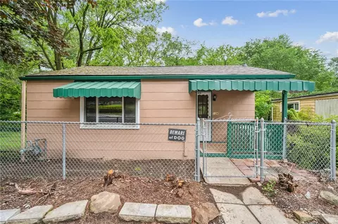 134 Hamilton Dr, Pittsburgh, PA 15235