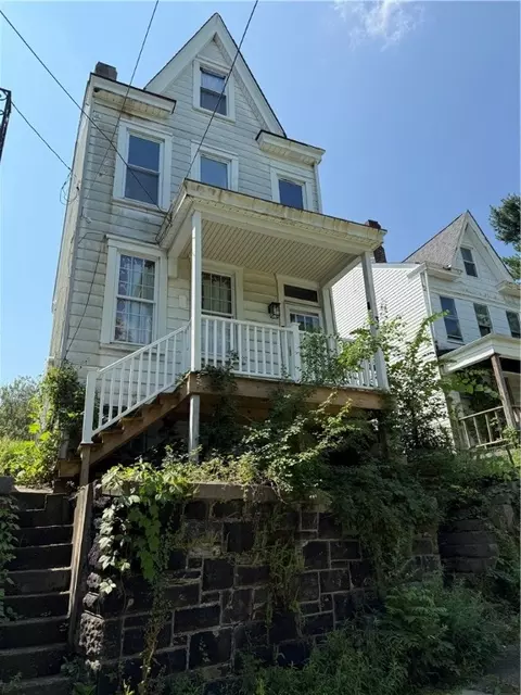 3 Russell St, Pittsburgh, PA 15214
