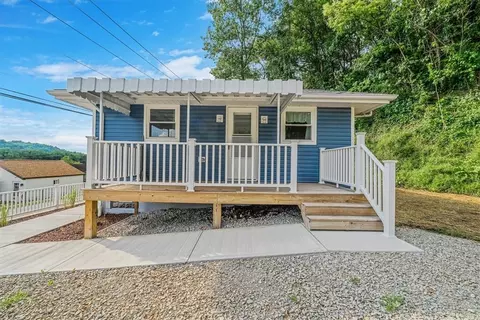 347 Naomi Rd, Fayette City, PA 15438