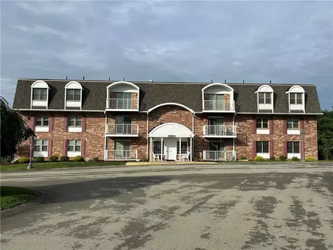 509 Clubhouse Dr, Washington, PA 15301