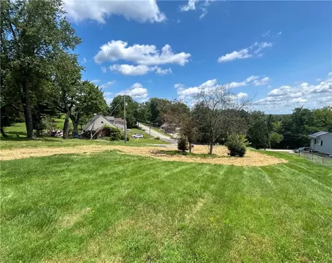 274 Center Church Rd, Mcmurray, PA 15317