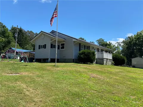 123 N Pecan Dr, Polk, PA 16342