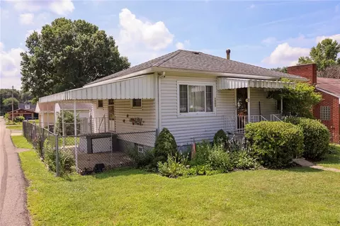 1005 3rd St, Clairton, PA 15025