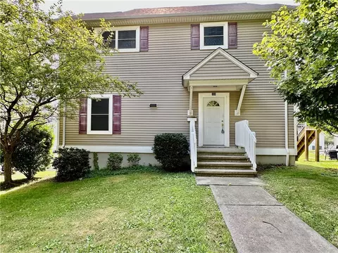104 Fruit Ave, Farrell, PA 16121