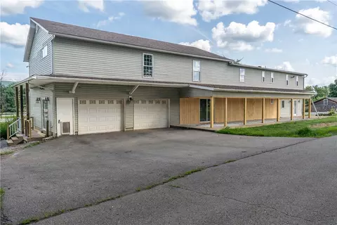 130 Hibbs Ln, Uniontown, PA 15401