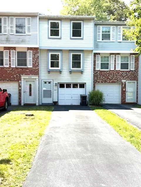 937 Lynwood Ct, Cranberry Township, PA 16066