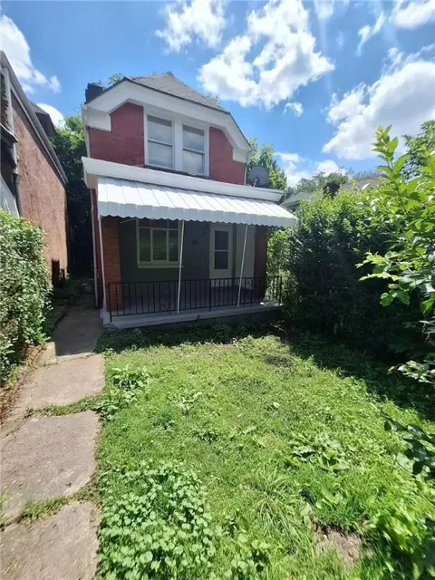 224 Mathews Ave, Pittsburgh, PA 15210