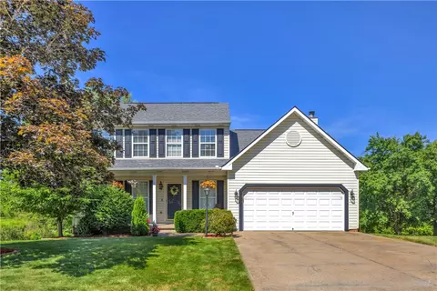 329 Green Fields Ct, Cranberry Township, PA 16066