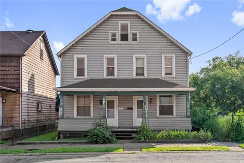 51-53 Sycamore St, Natrona Heights, PA 15065