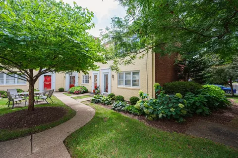 6833 Meade St #21, Pittsburgh, PA 15208