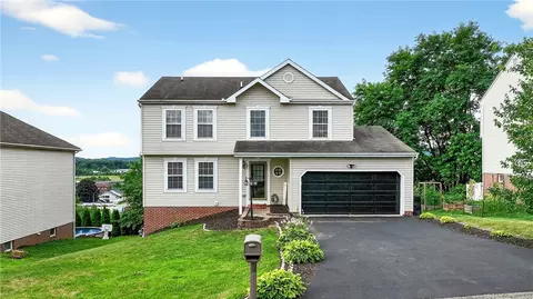 142 Stratford Ct, New Stanton, PA 15672