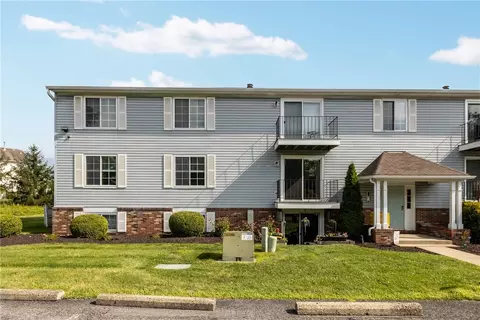 1630 Jefferson Ridge Dr, Jefferson Hills, PA 15025