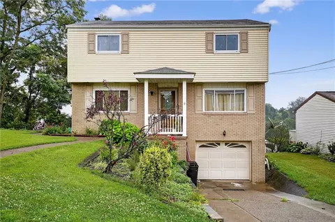1714 Pine Run Rd, West Mifflin, PA 15122