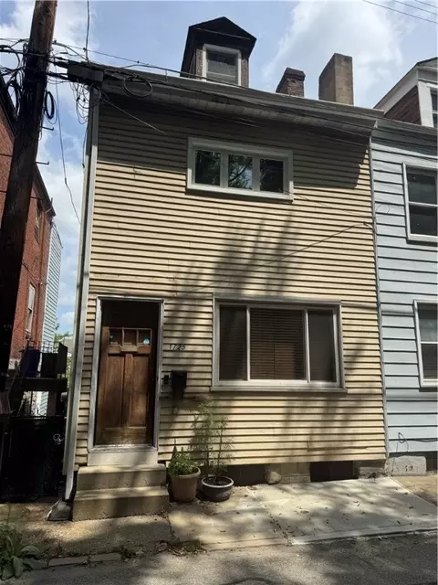 1725 Edwards Way, Pittsburgh, PA 15203