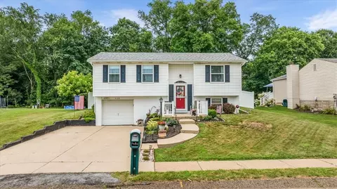 3199 Bradbury Dr, Aliquippa, PA 15001