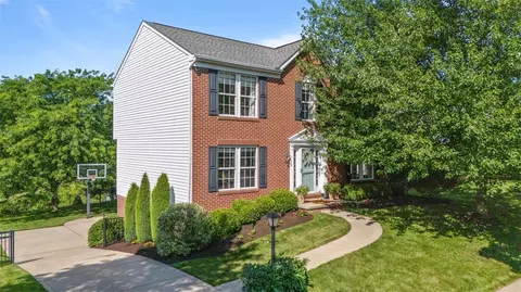 96 Winterbrook Dr, Cranberry Township, PA 16066