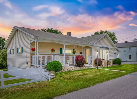 511 Ash St, Central City, PA 15926