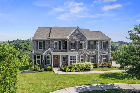 680 Country Club Dr, Pittsburgh, PA 15228