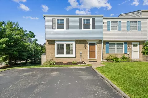 3226 Camberly Dr, Gibsonia, PA 15044