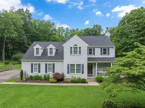 936 Mcelhaney Rd, Freedom, PA 15042