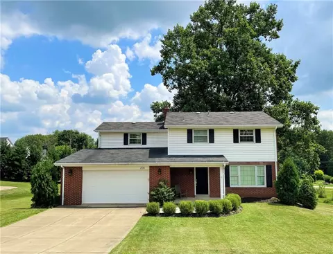 208 Mccartney Dr, Coraopolis, PA 15108