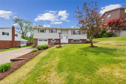 153 Sunrise Dr, Irwin, PA 15642