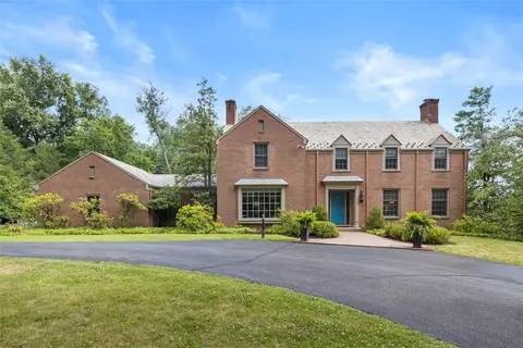 231 Hunt Rd, Pittsburgh, PA 15215