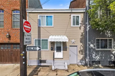 146 S 17th St, Pittsburgh, PA 15203