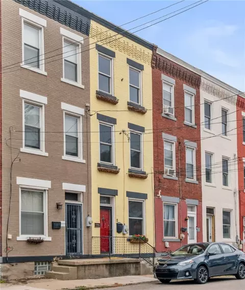 5335 Carnegie St, Pittsburgh, PA 15201